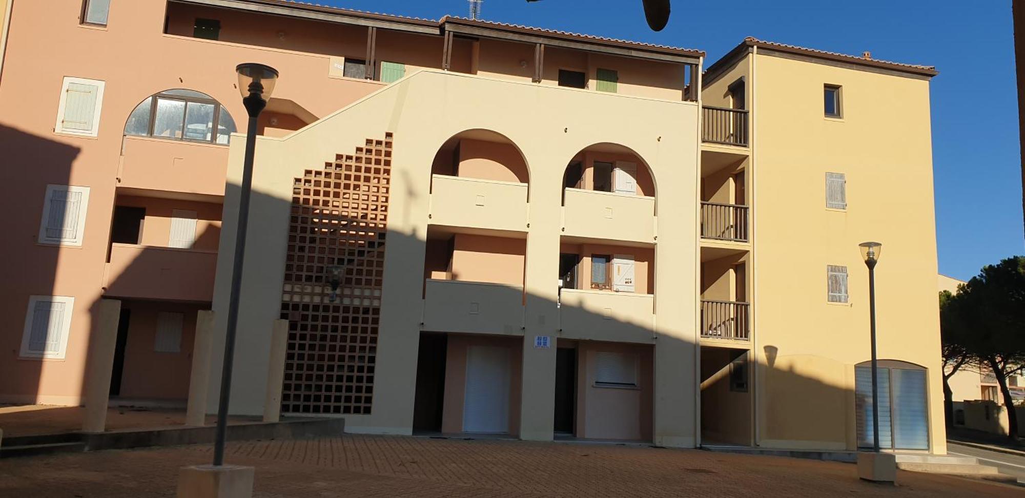 Appt 2 Ou 4 Personnes Avec Piscine, Tennis Et Parking Prive فلوري المظهر الخارجي الصورة